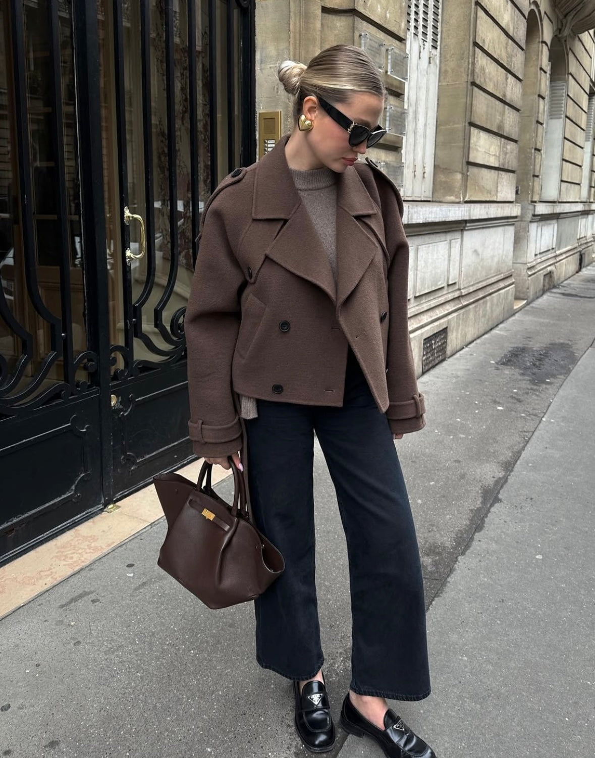 WOLLMANTEL WIEN | Eleganter kurzer Mantel mit Gürtel