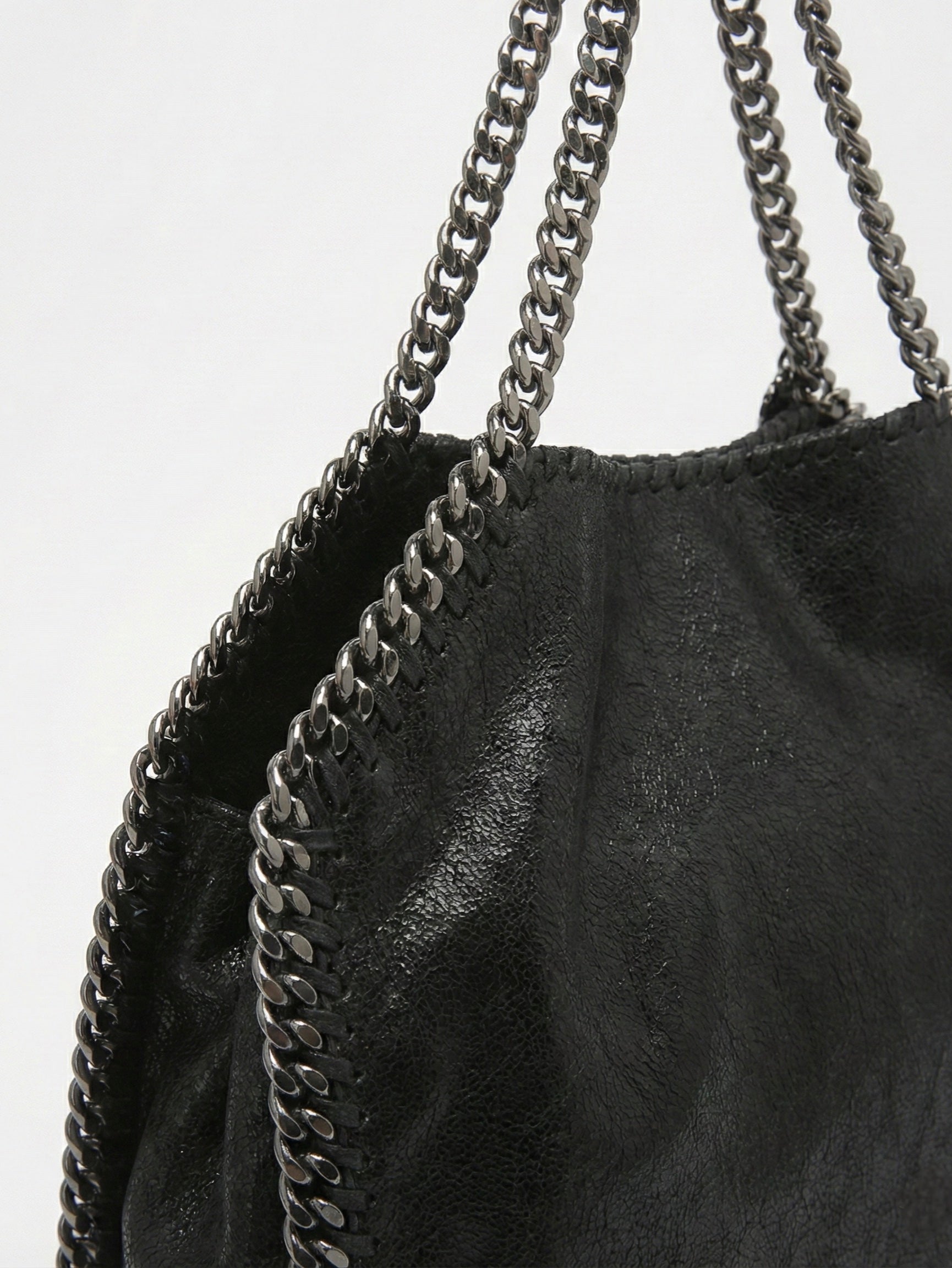 Skyla | Sac cabas en similicuir souple avec bandoulière chaîne