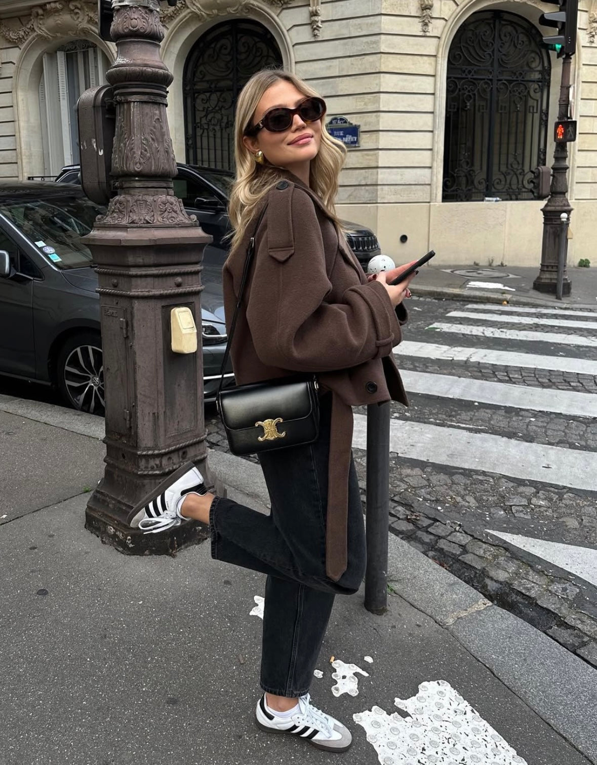 MANTEAU EN LAINE VIENNE | Élégant manteau court avec ceinture