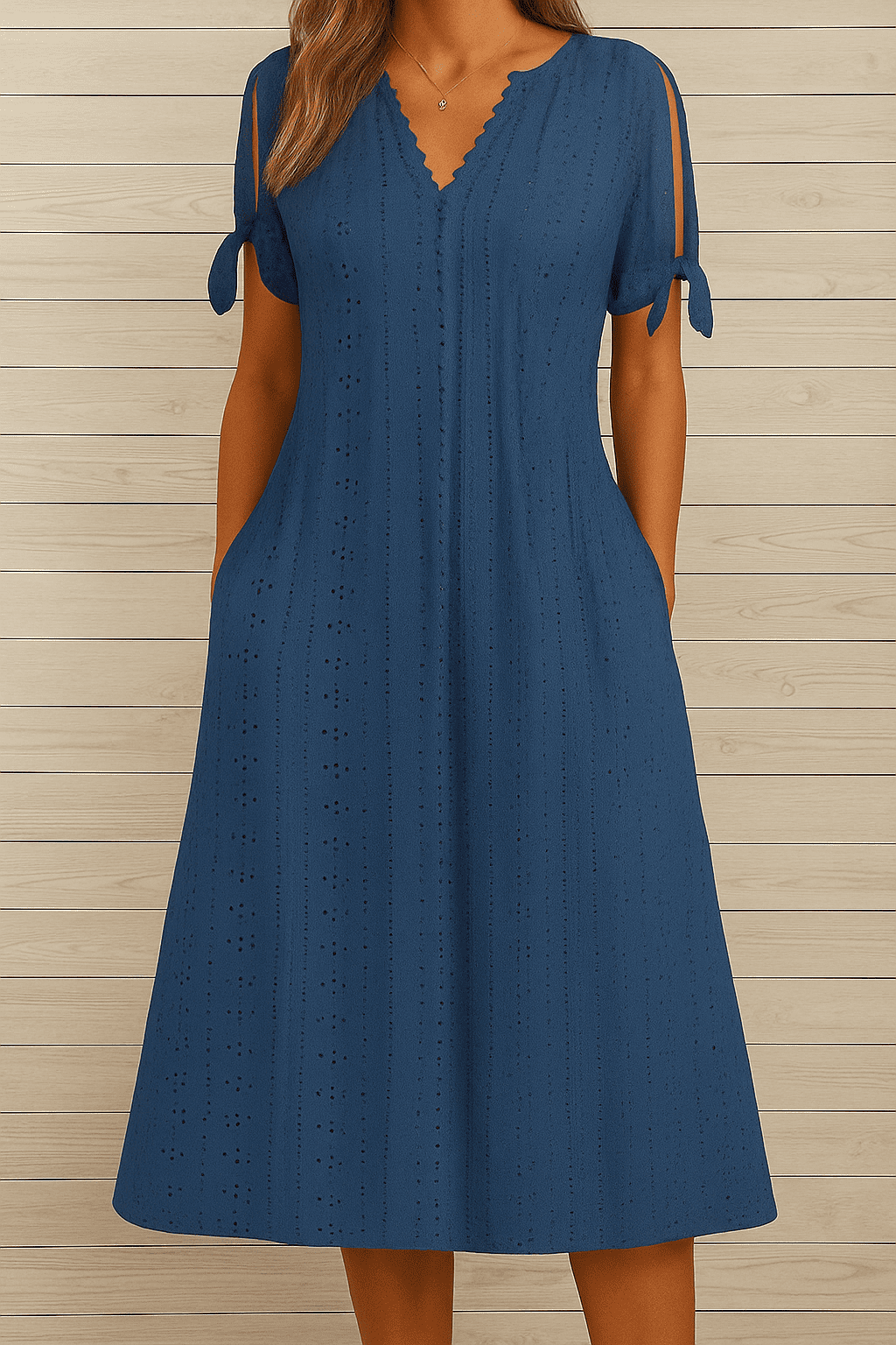 Elegantes Kleid mit V-Ausschnitt – Jetzt 2 zum Preis von 1