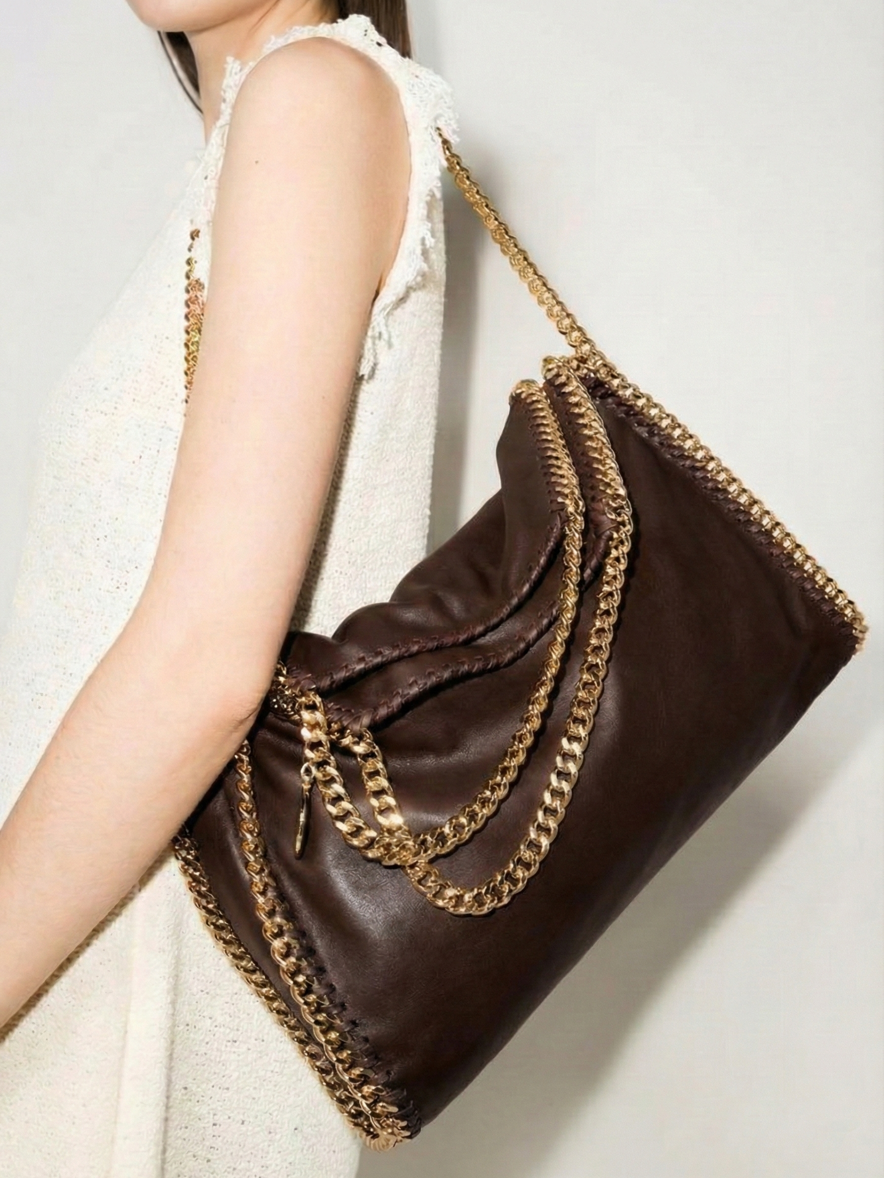 Skyla | Sac cabas en similicuir souple avec bandoulière chaîne