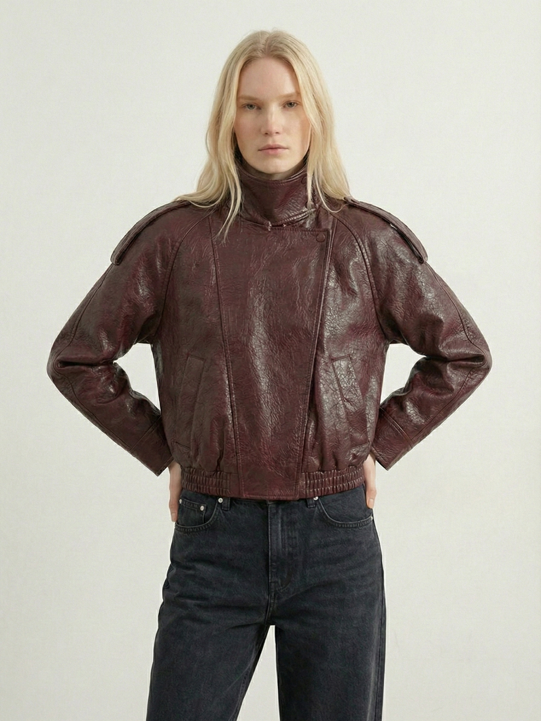 Felicia | Veste oversize à col montant en similicuir