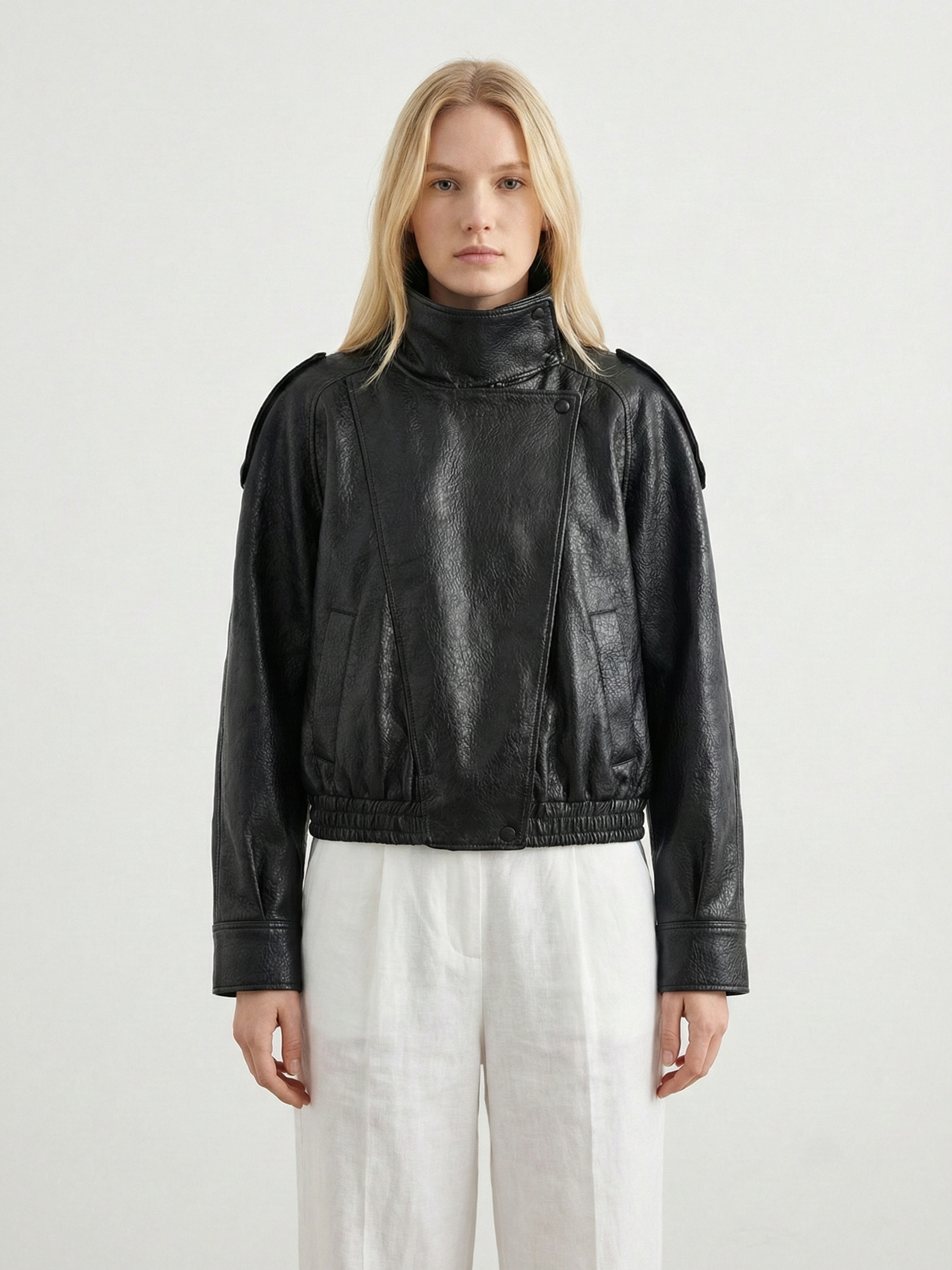 Felicia | Veste oversize à col montant en similicuir