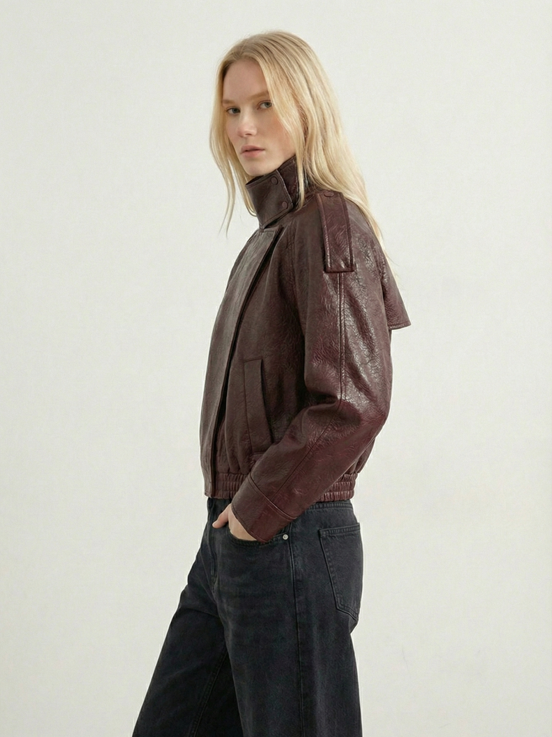 Felicia | Veste oversize à col montant en similicuir