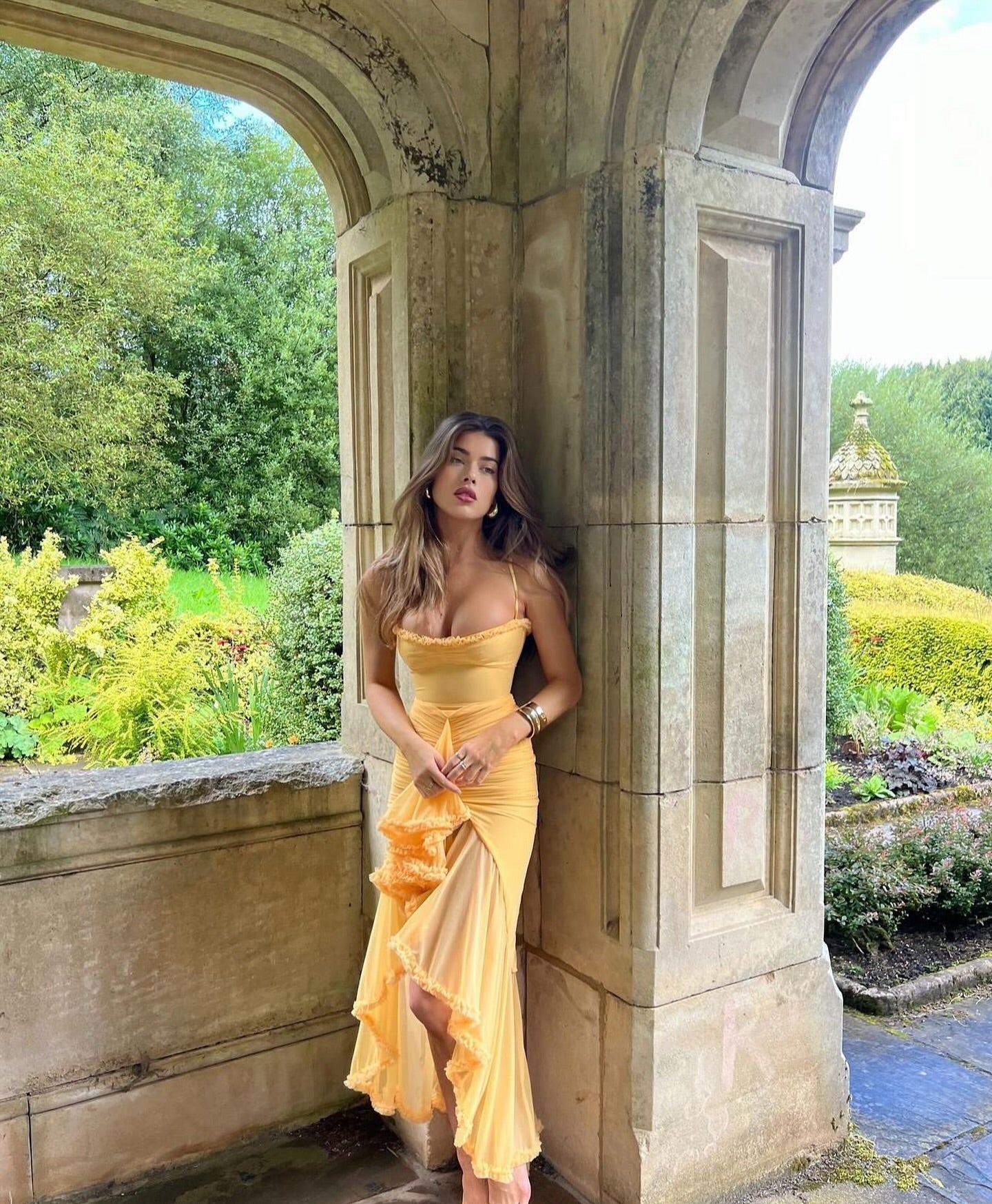 Ruby | Bezauberndes Rüschenkleid