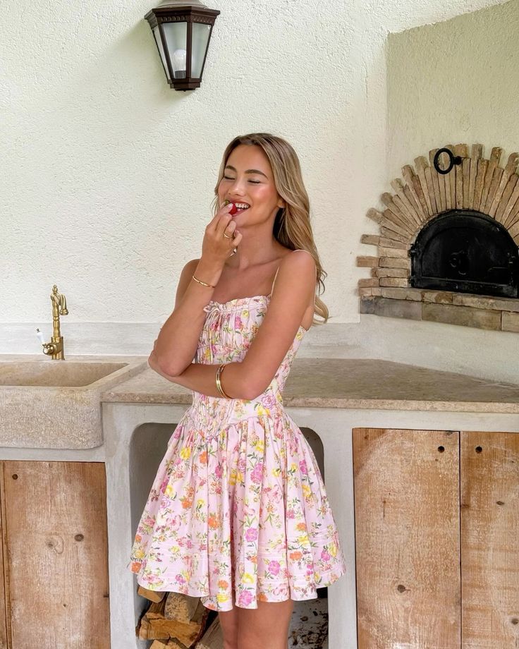 Lynn | Minikleid mit floralem Korsett