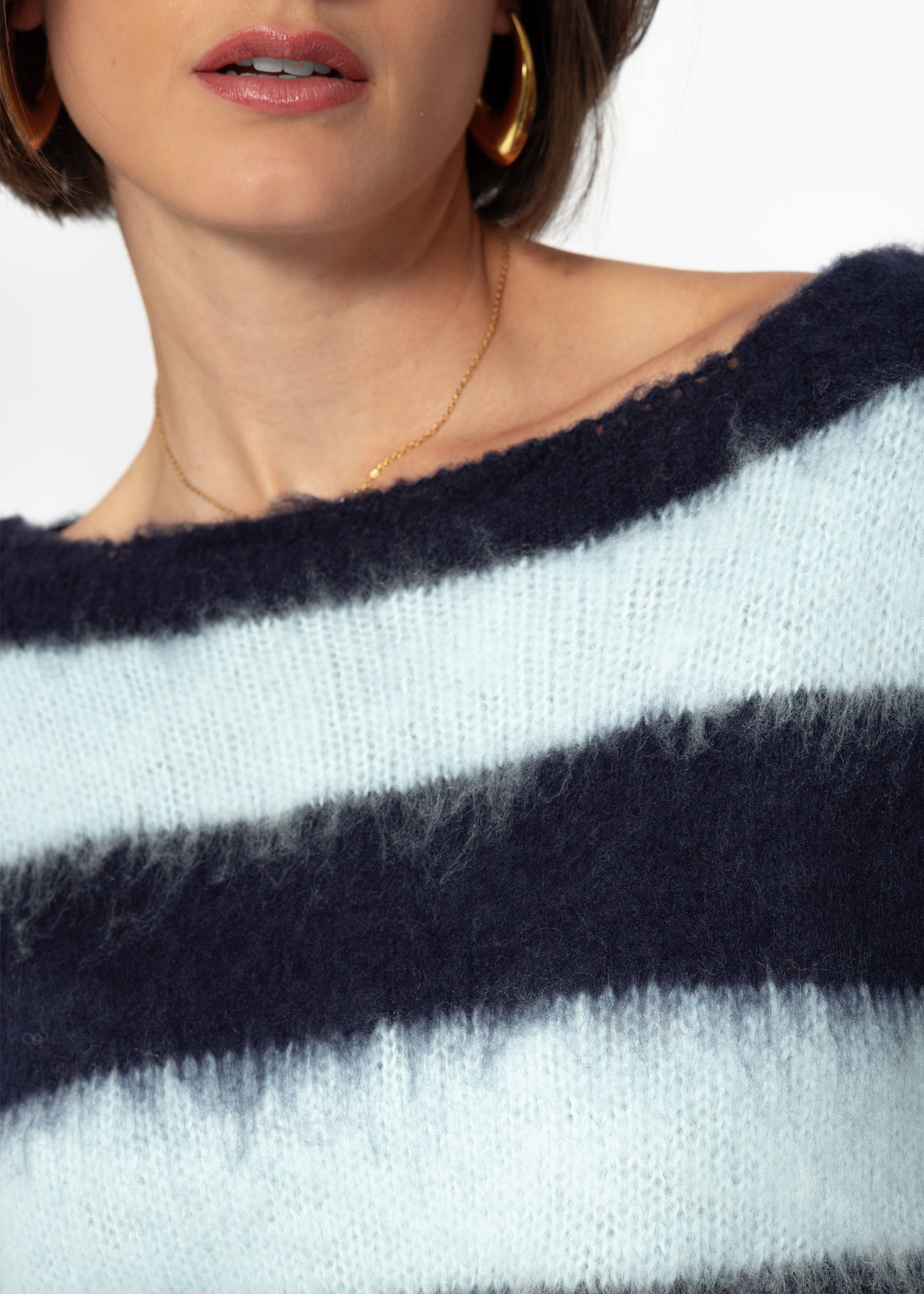 Gestreifter Pullover – blau – hellblau