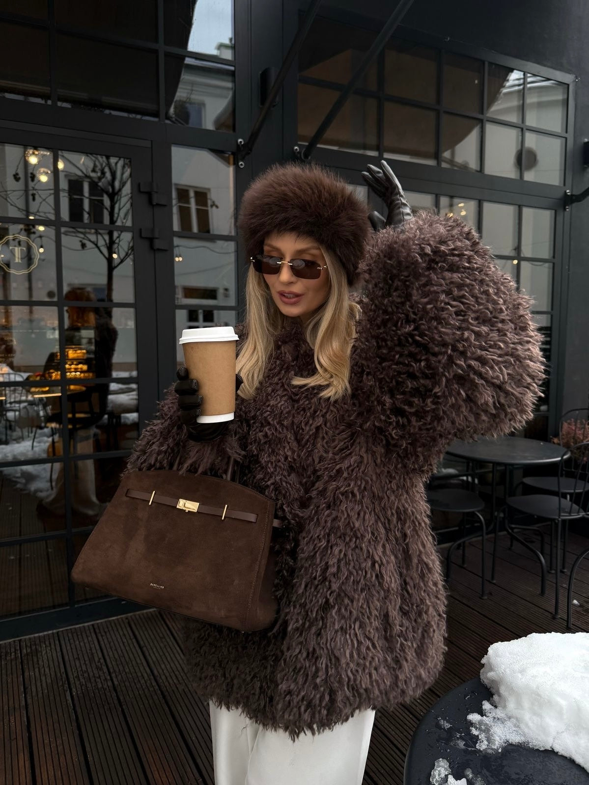 Hana | Veste tendance en fausse fourrure