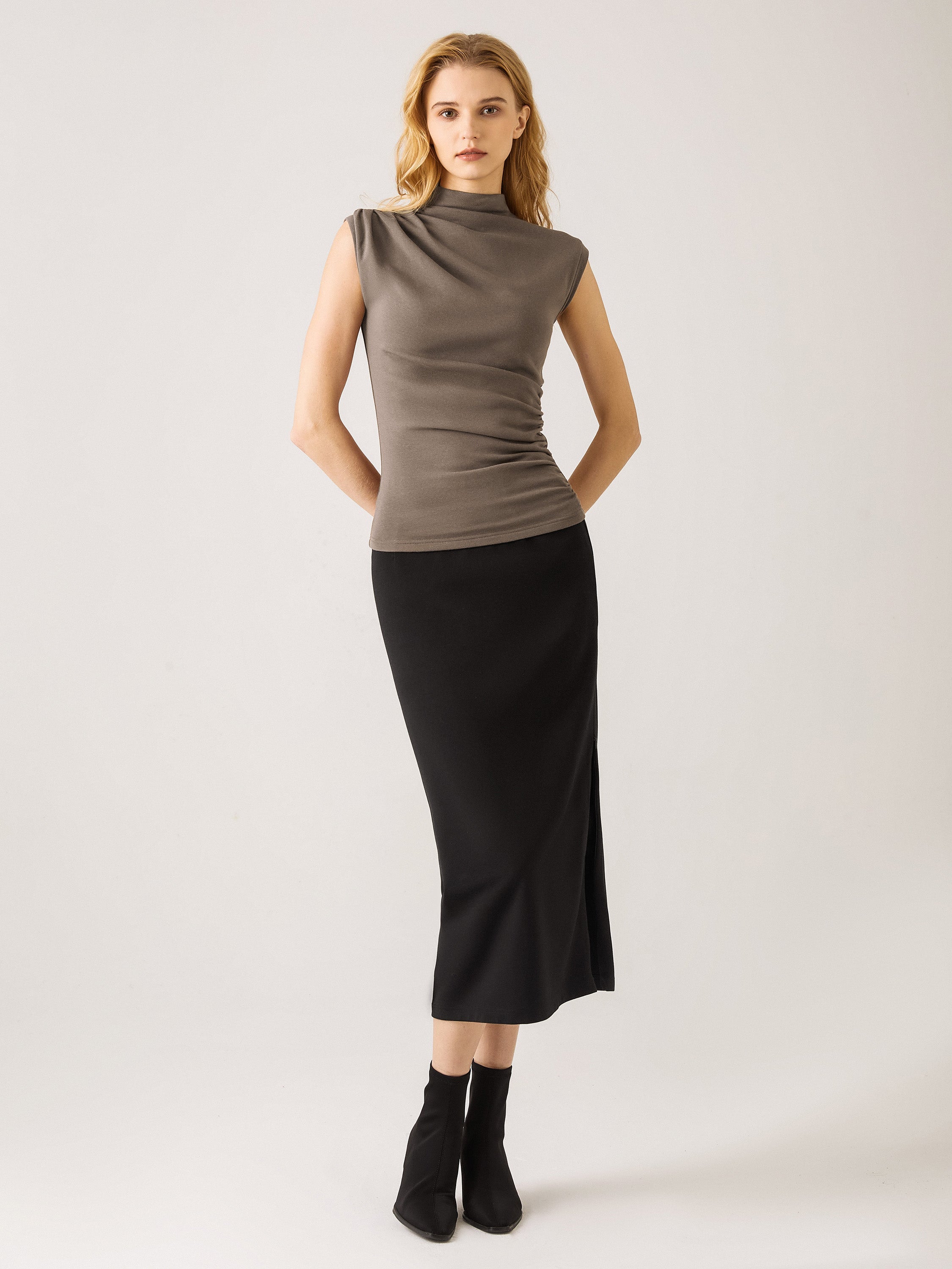 Haut à col montant Eco-Mousse®2.0 à fronces asymétriques