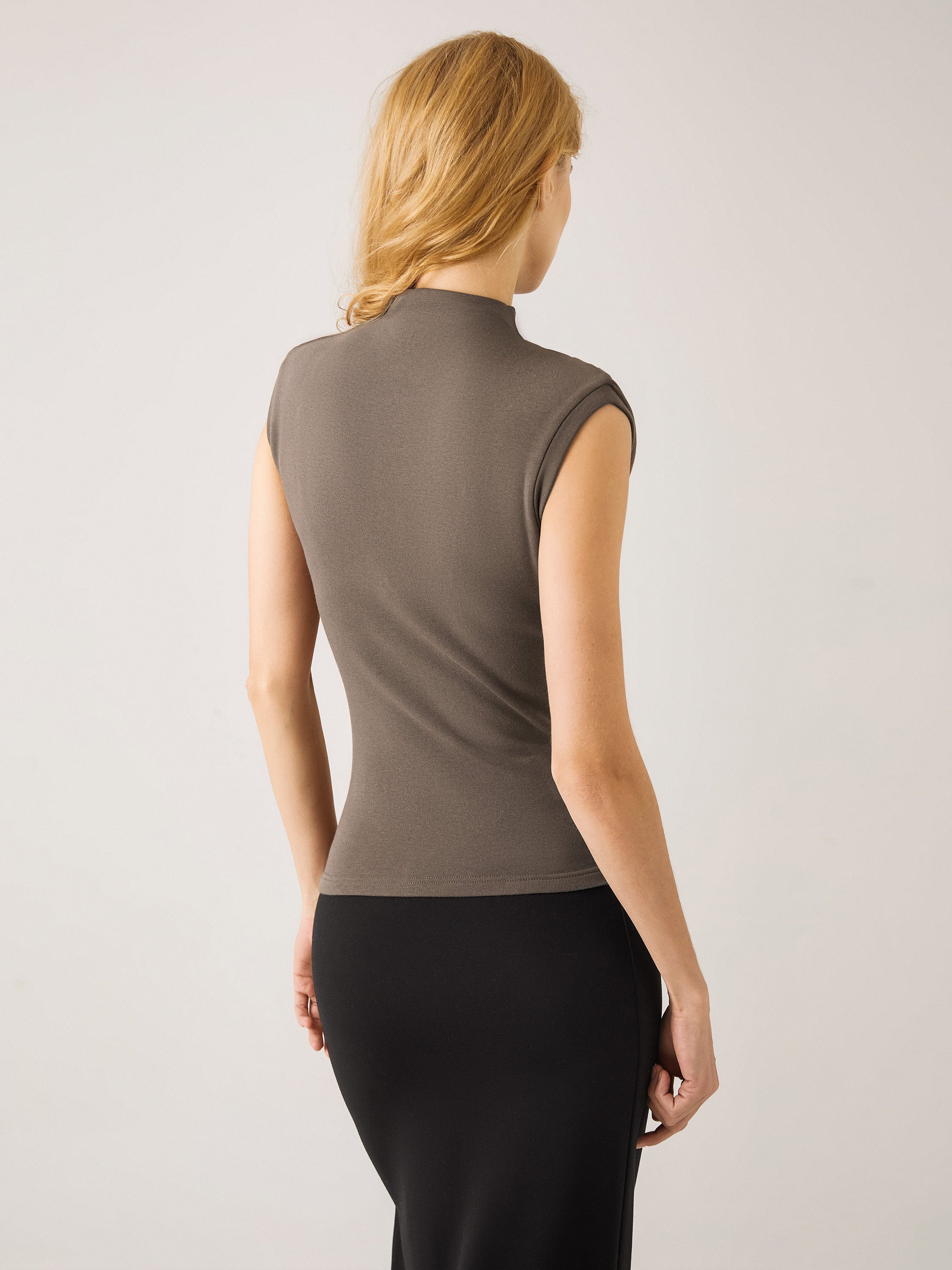 Haut à col montant Eco-Mousse®2.0 à fronces asymétriques