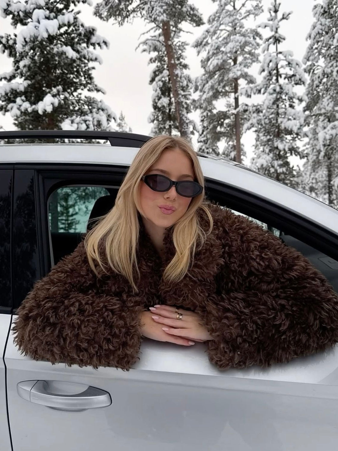 Hana | Veste tendance en fausse fourrure