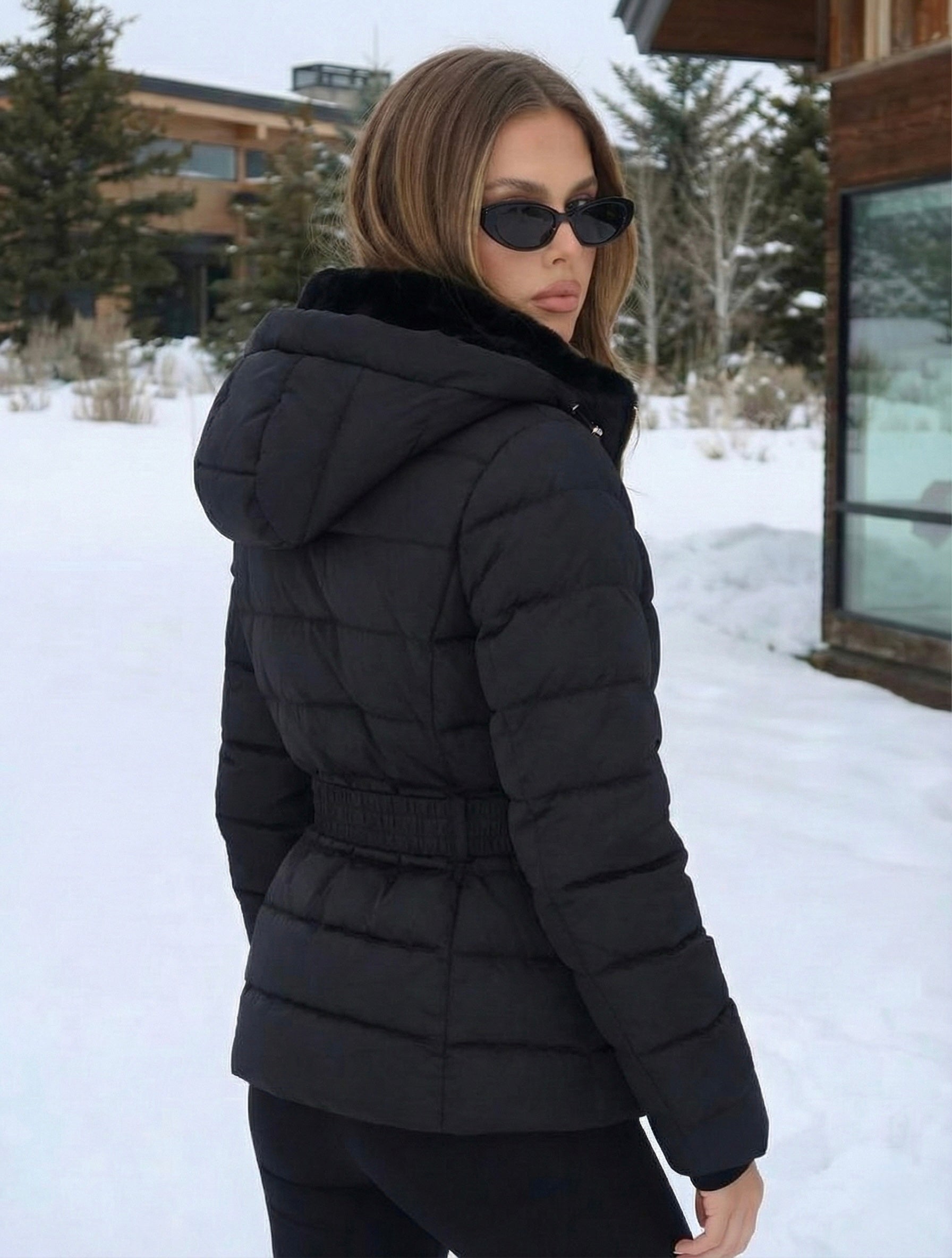 Eleanor | Doudoune à capuche avec ceinture