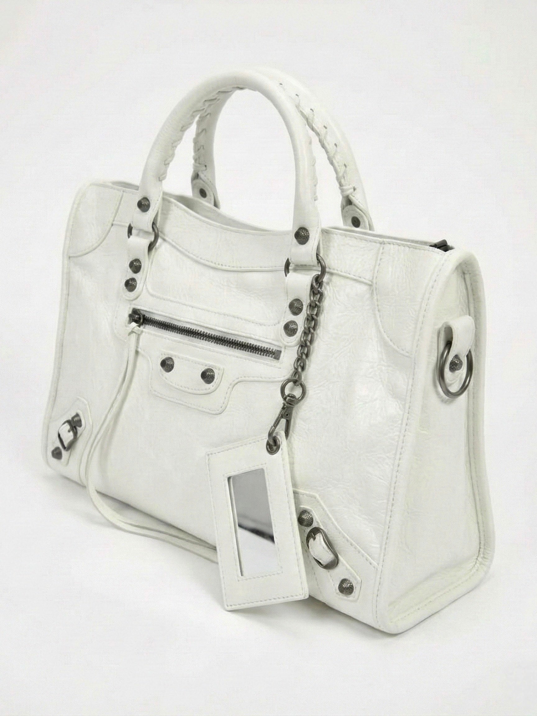 Carmela- Stylish Handbag with Spacious Interior & Minimalist Design