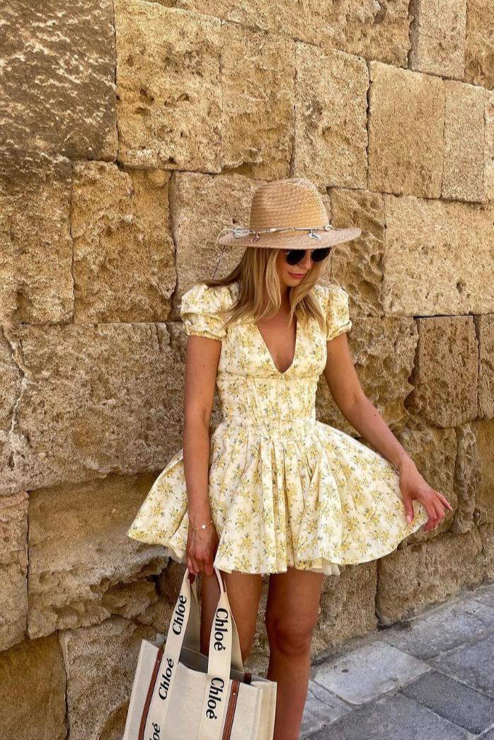 Vivienne | Minikleid mit Blumenmuster