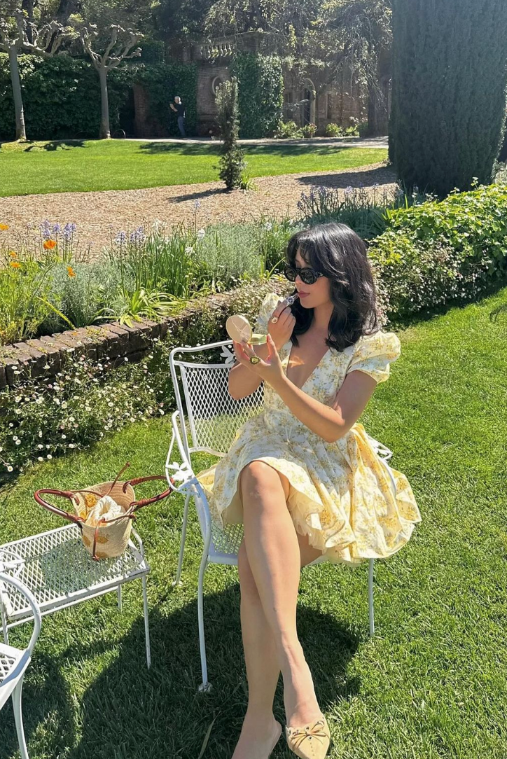 Vivienne | Minikleid mit Blumenmuster