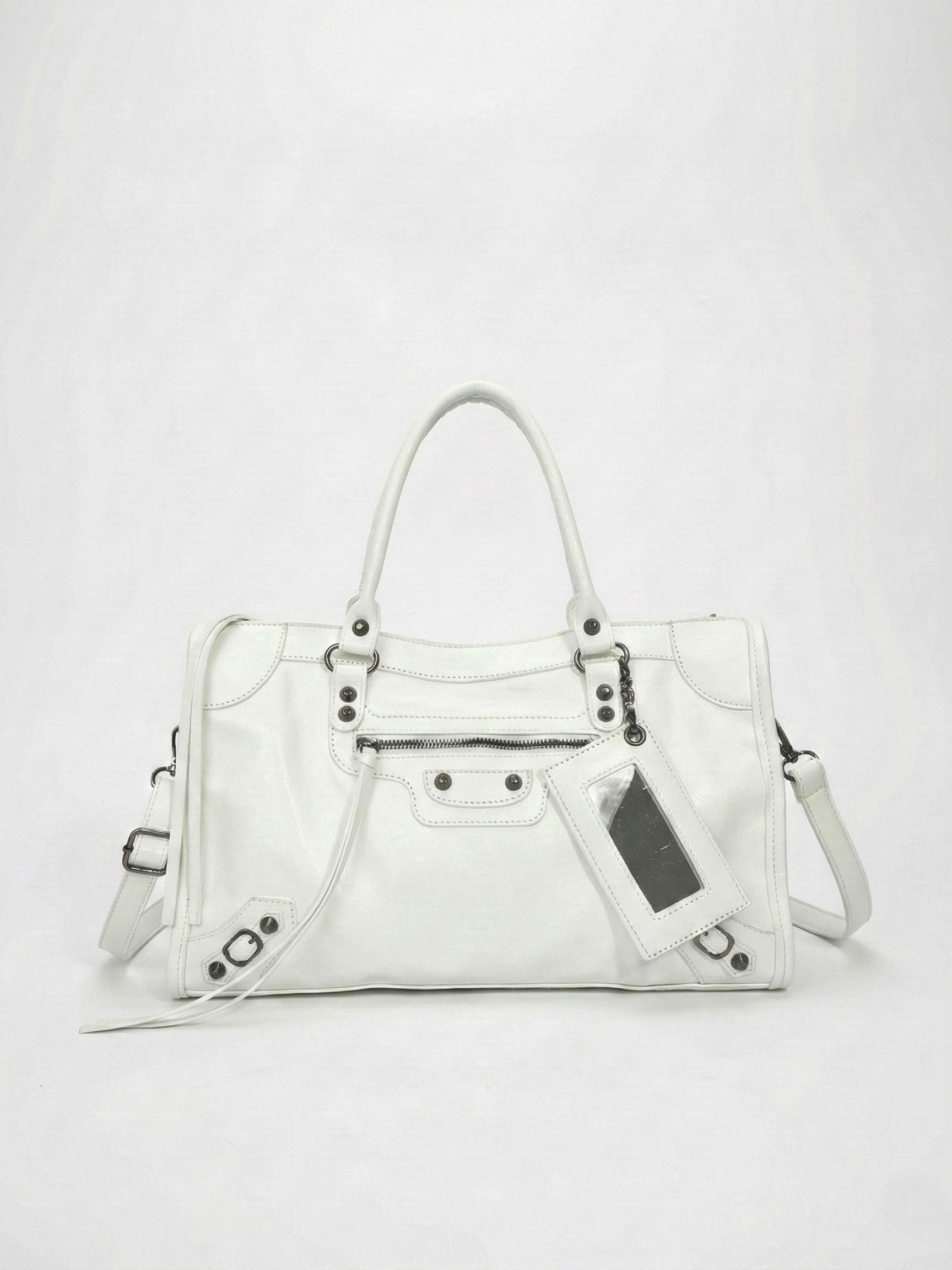 Carmela | Stylish handbag with spacious interior & minimalist design