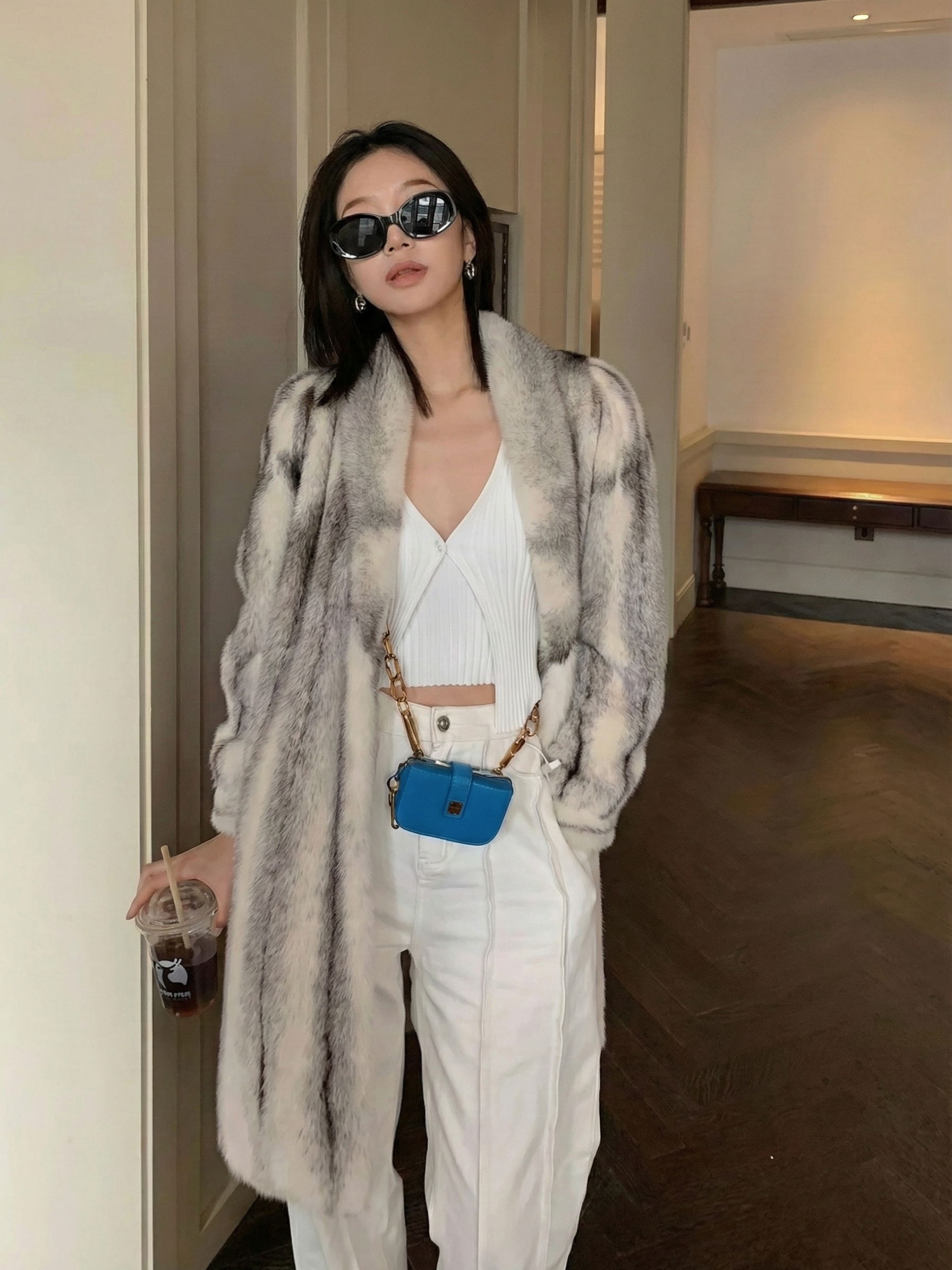 Aliza | Manteau long en fausse fourrure tendance