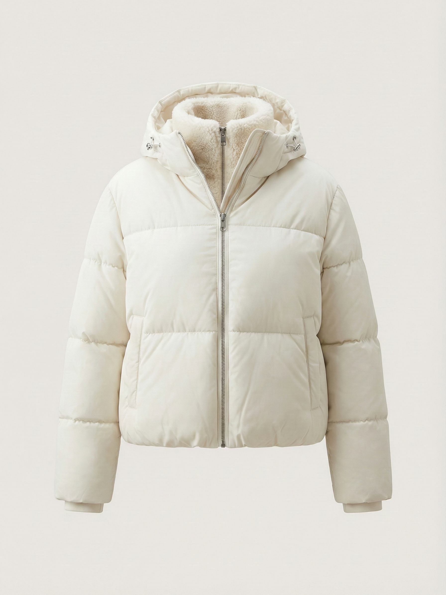 Joane | Doudoune courte à capuche avec doublure en peluche