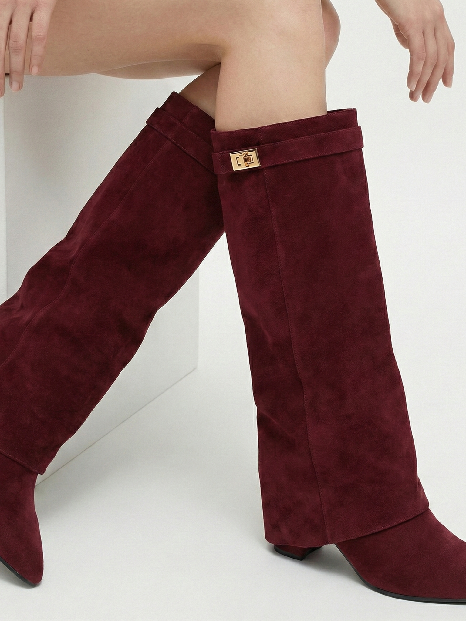 Bottes hautes en daim pour femmes, tige droite fine et bout pointu