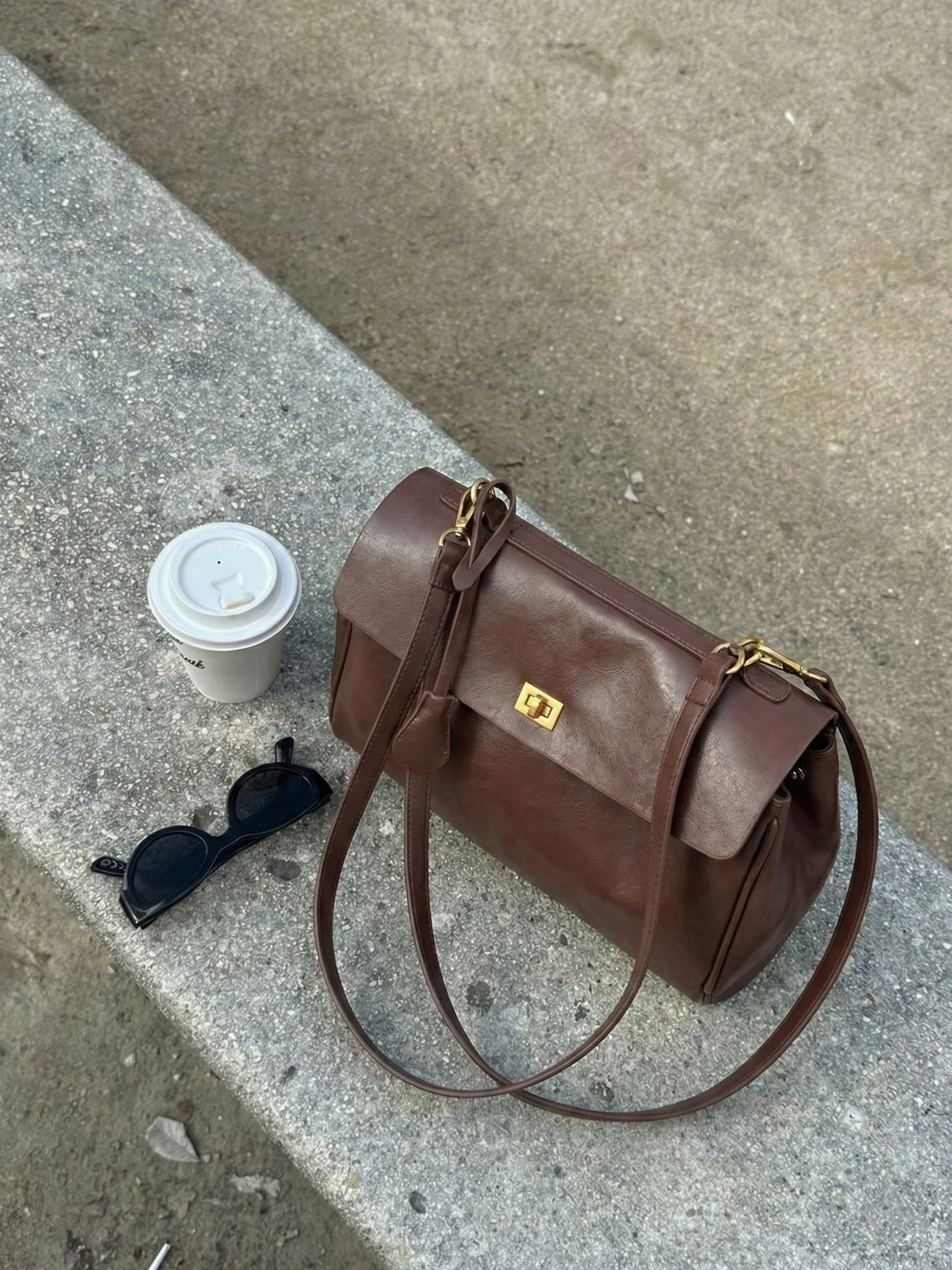 Cecil | Structured Shoulder Bag