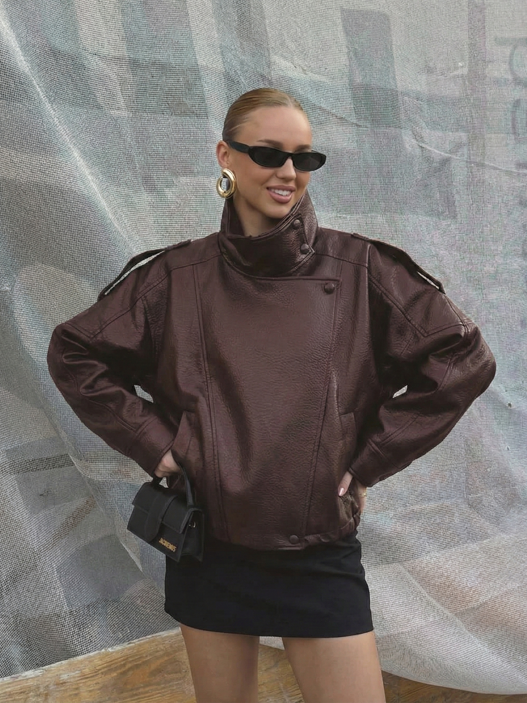 Felicia | Veste oversize à col montant en similicuir