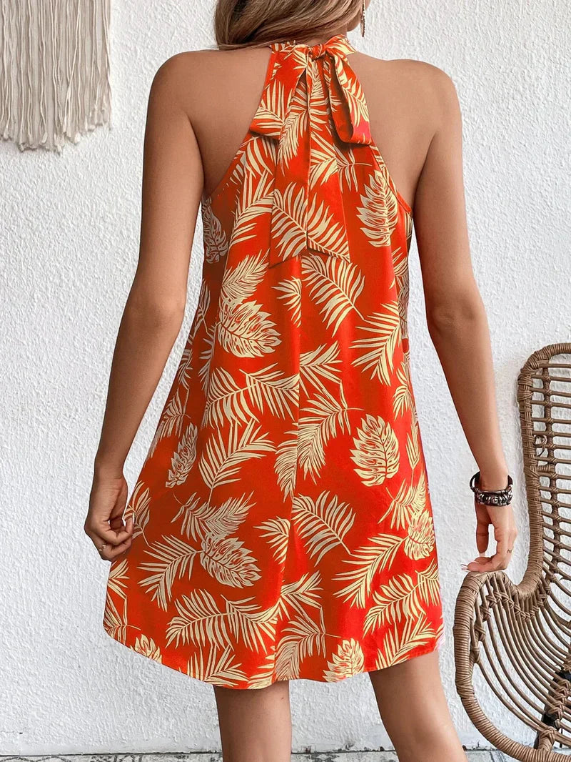 Elegantes Tropenkleid für stilvolle Sommertage
