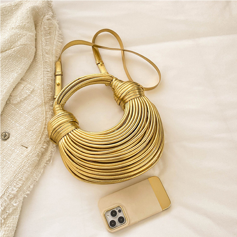 Golden Spiral Structured Clutch