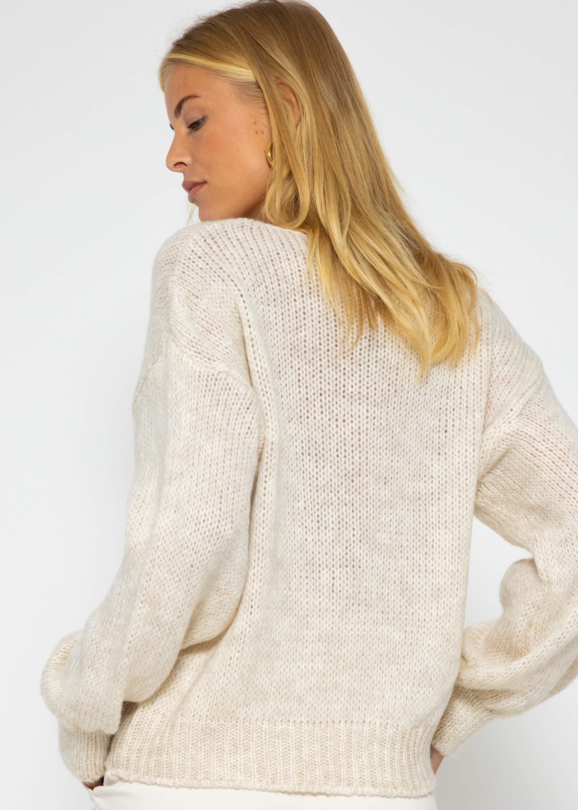 Pullover mit V-Ausschnitt - beige