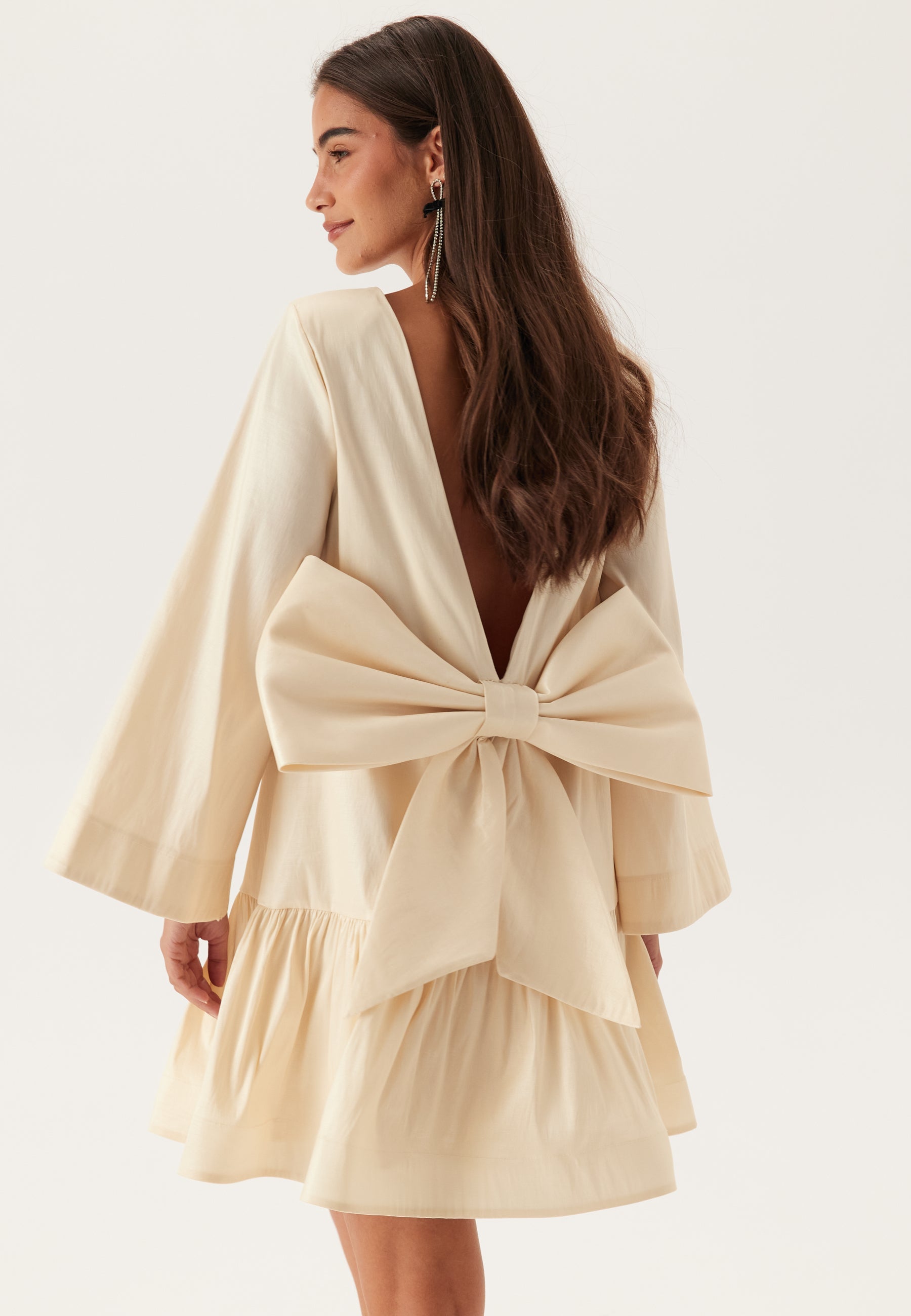 Bogenförmiges Shift-Kleid