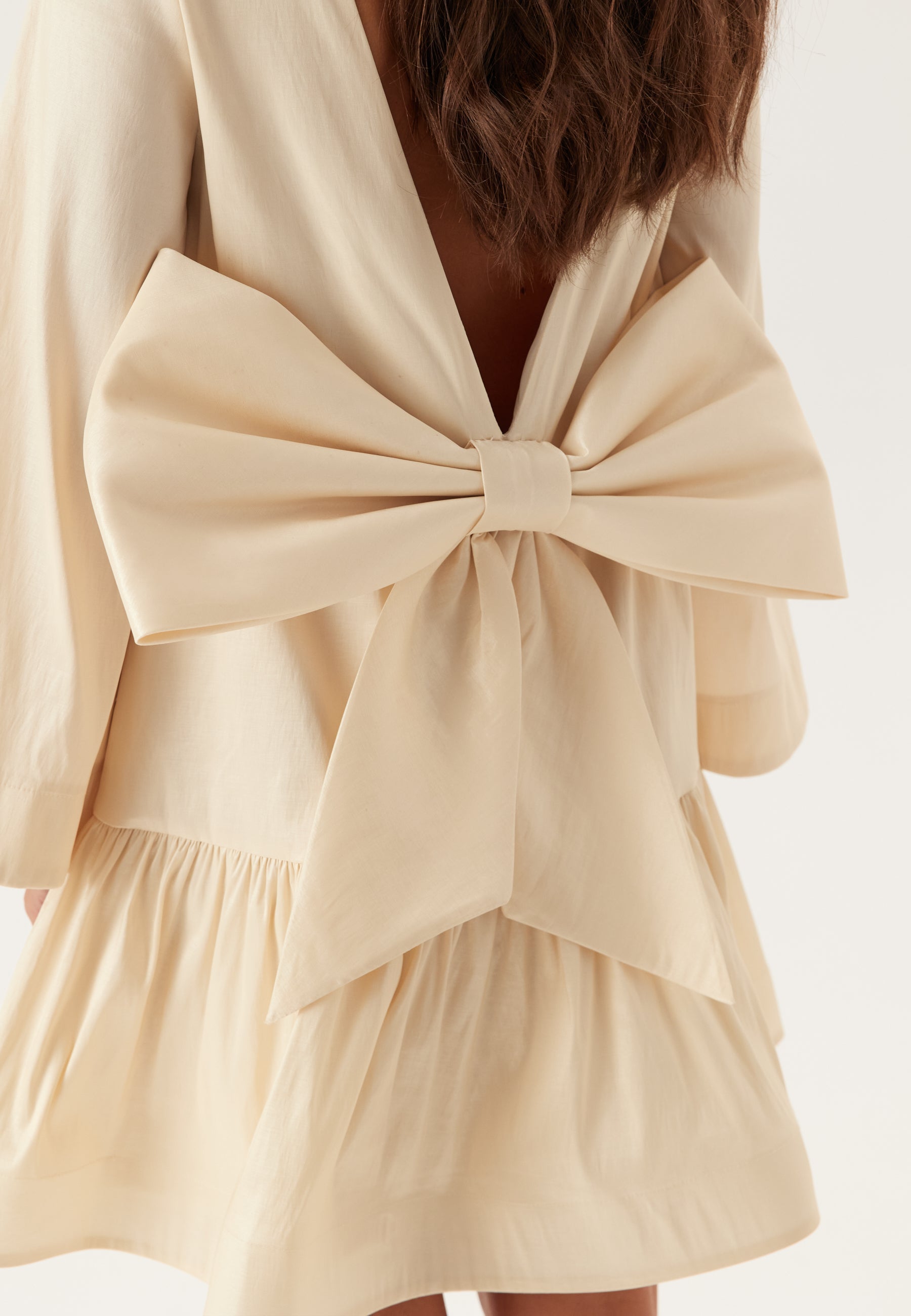 Bogenförmiges Shift-Kleid