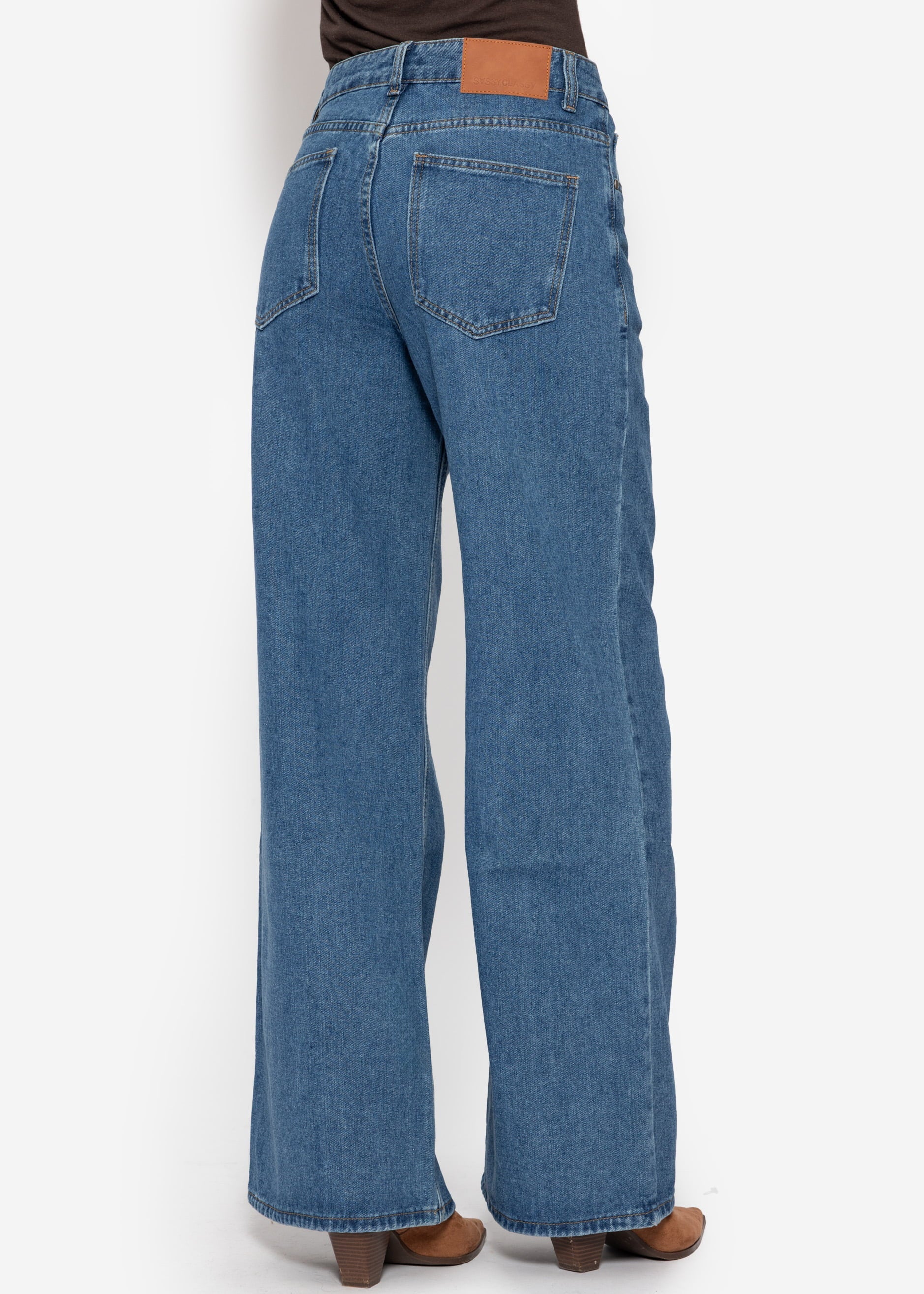 Highwaist Jeans mit diagonalem Reißverschluss - blau
