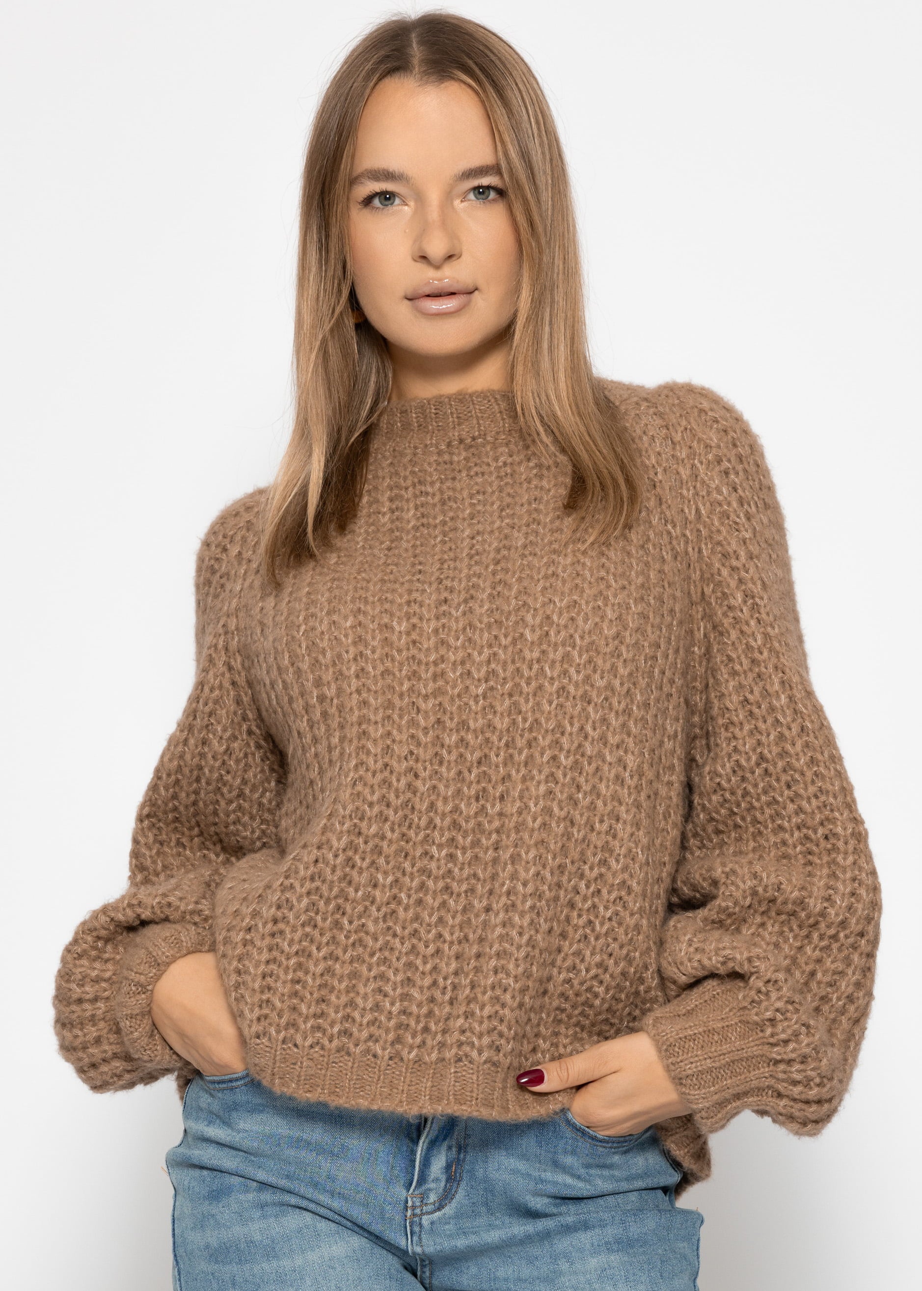 Grobstrickpullover mit Schleifendetail - braun